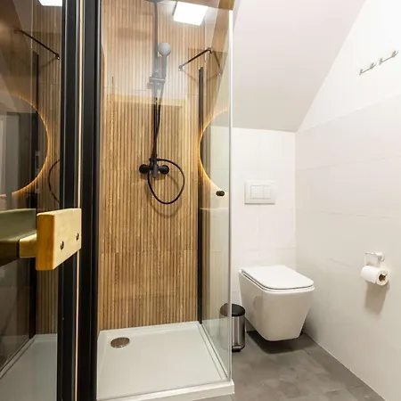 Henry, Prywatne Jacuzzi I Sauna